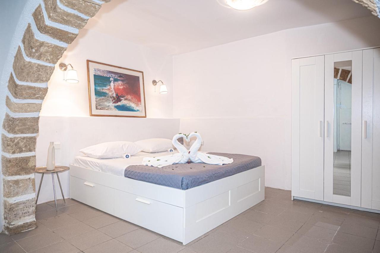 Valia - Old Town Apartament *